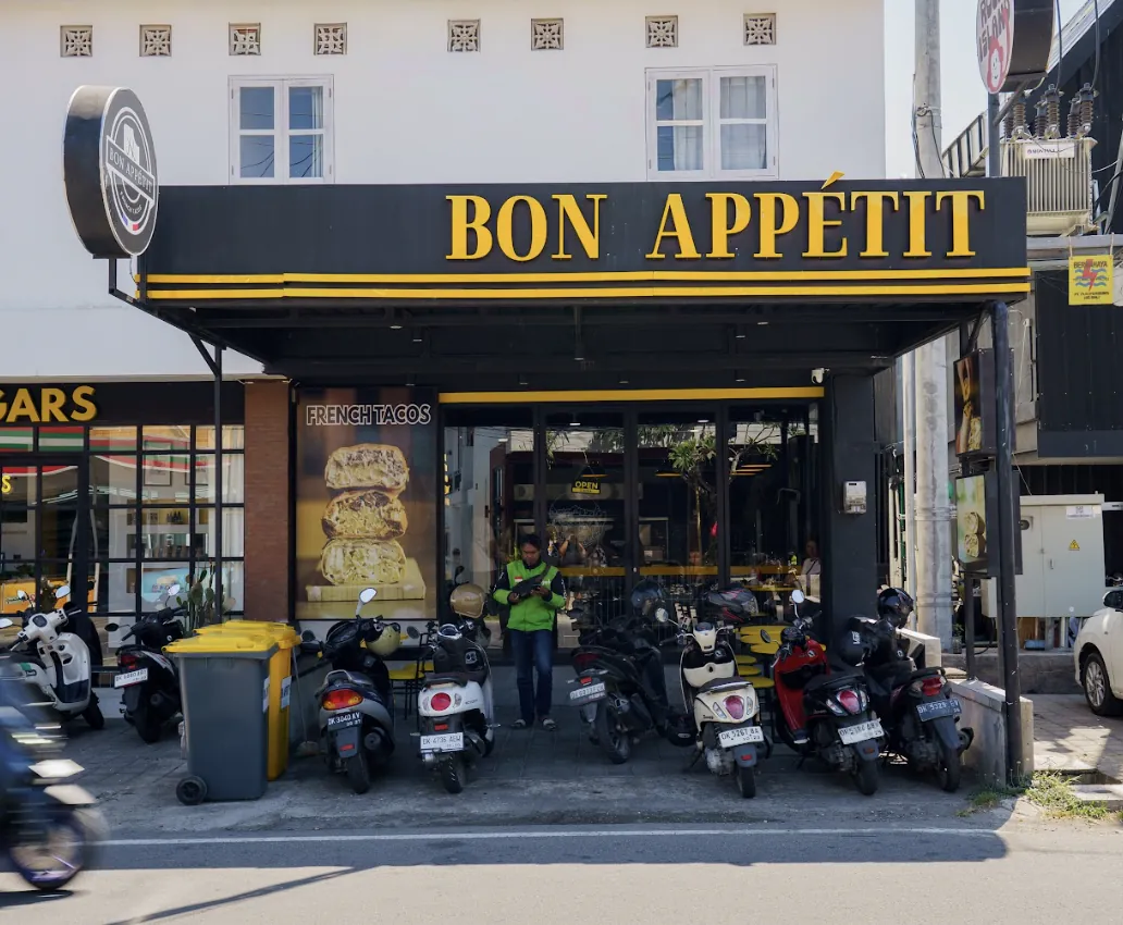 Bon Appétit French tacos restaurant storefront in Bali